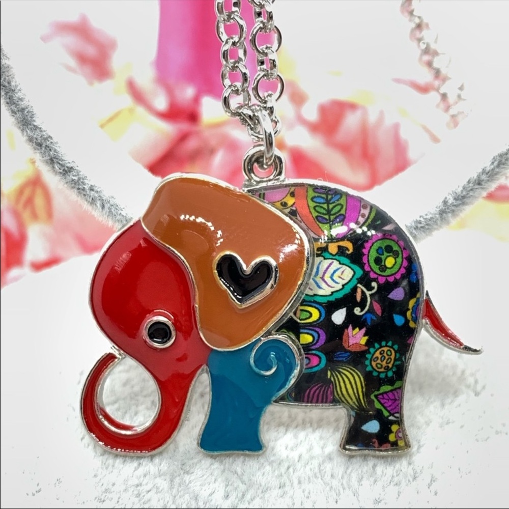 🌟 Enamel Elephant Necklace